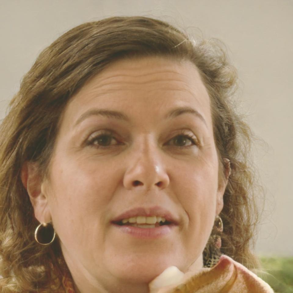 Saoirse working on financial dashboard